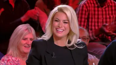 Qui aura la meilleure blague entre Booder et Carla Moreau ?