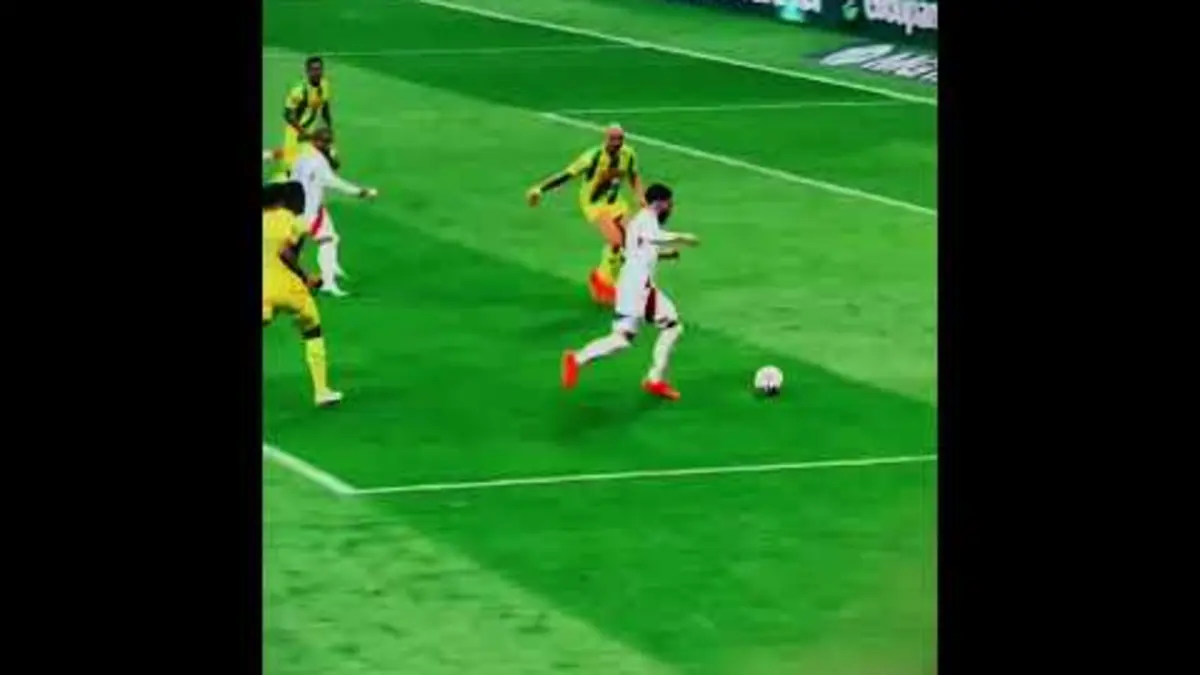 replay de Rayan Cherki is a MAESTRO ?? #Ligue1 #Ligue1McDonalds #soccer #footballedits #cherki #skills #lyon
