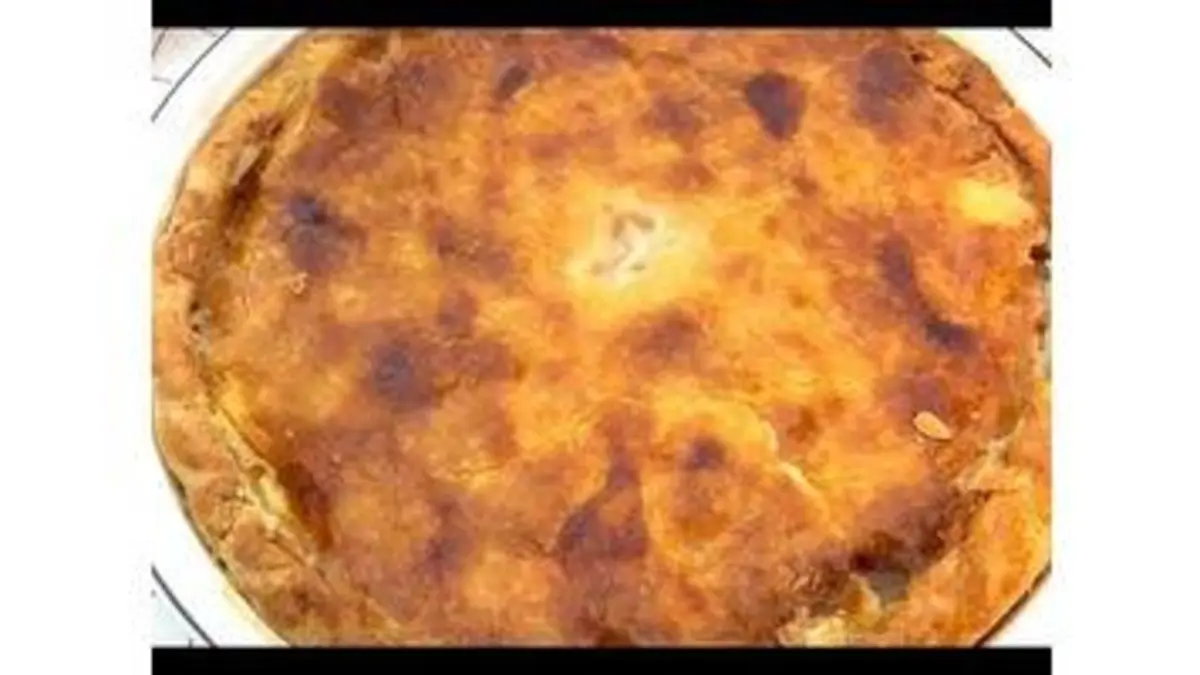 Replay Les carnets de Julie du 14/02/2019 : Recette : Pâté bourbonnais