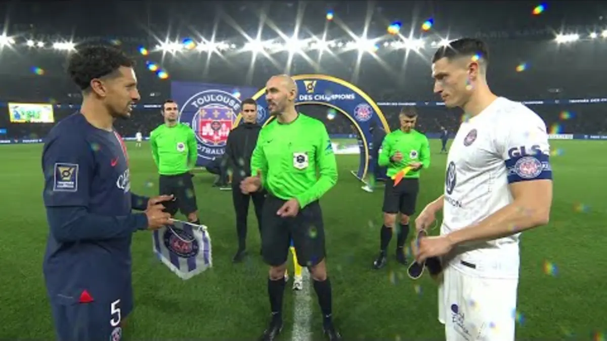 replay de Résumé GRAND FORMAT / PSG - Toulouse FC / Trophée des champions 2023