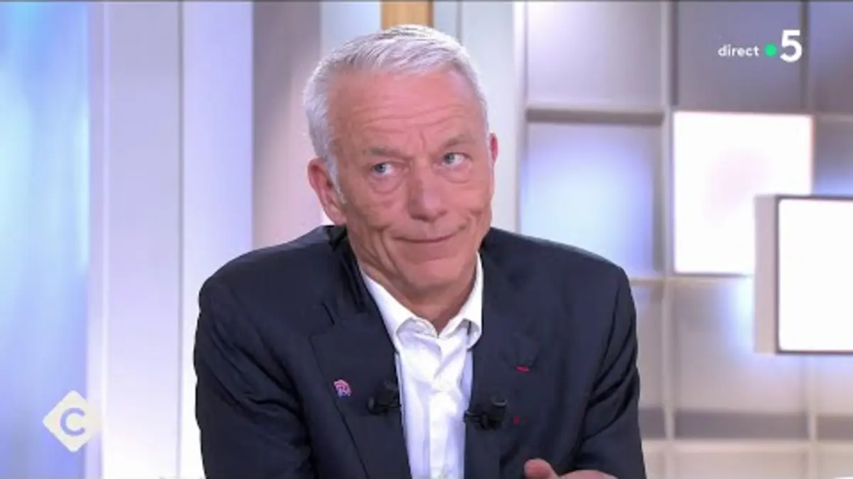 replay de Retraites : le déficit pourrait atteindre 15 milliards d’euros en 2035 ! - C à Vous
