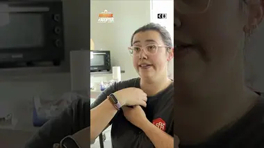 Retrouvée dans une poubelle, Didi, âgée de 3 semaines a été sauvée par Florian, sa famille relais.