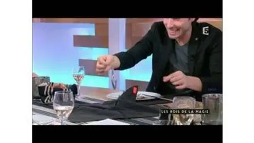 replay de Rois de la magie - C à vous - 03/02/2017