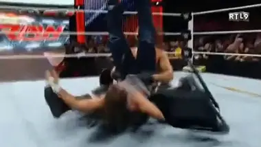 RTL9 RAW DEAN AMBROSE VS SETH ROLLINS FALL COUNT ANYWHERE
