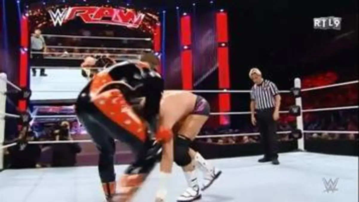 replay de RTL9 RAW DOLPH ZIGGLER VS STARDUST