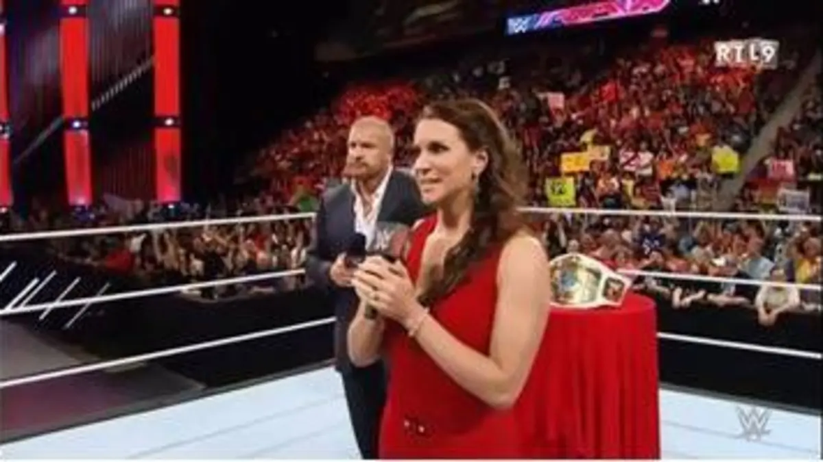 replay de RTL9 RAW L AUTORITE FAIS UNE ANNONCE