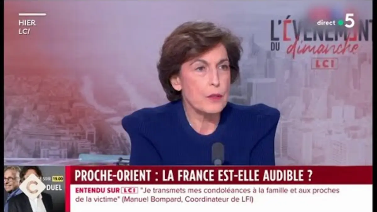 replay de Ruth Elkrief attaquée par Jean-Luc Mélenchon sur X - La Story - C à Vous - 04/12/2023