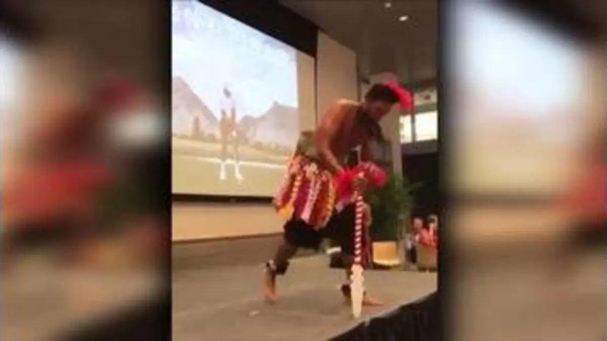 replay de Ryder Cup - Finau fête sa sélection avec une danse polynésienne