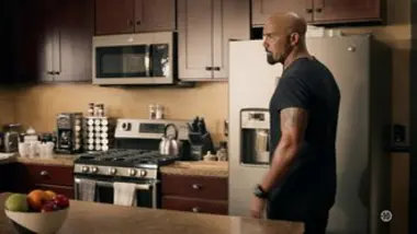 S.W.A.T. - S07 E13 - La 20e est éternelle