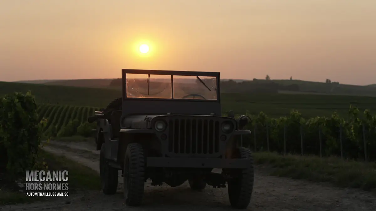 S1E4 - Automitrailleuse AML 90 / Jeep Willys