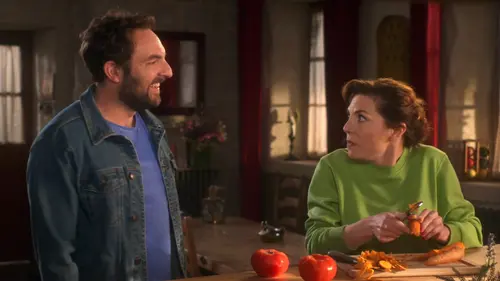 replay de Scènes de ménages : B TO B - CINOMETRE - SATIETE - WILKINSON