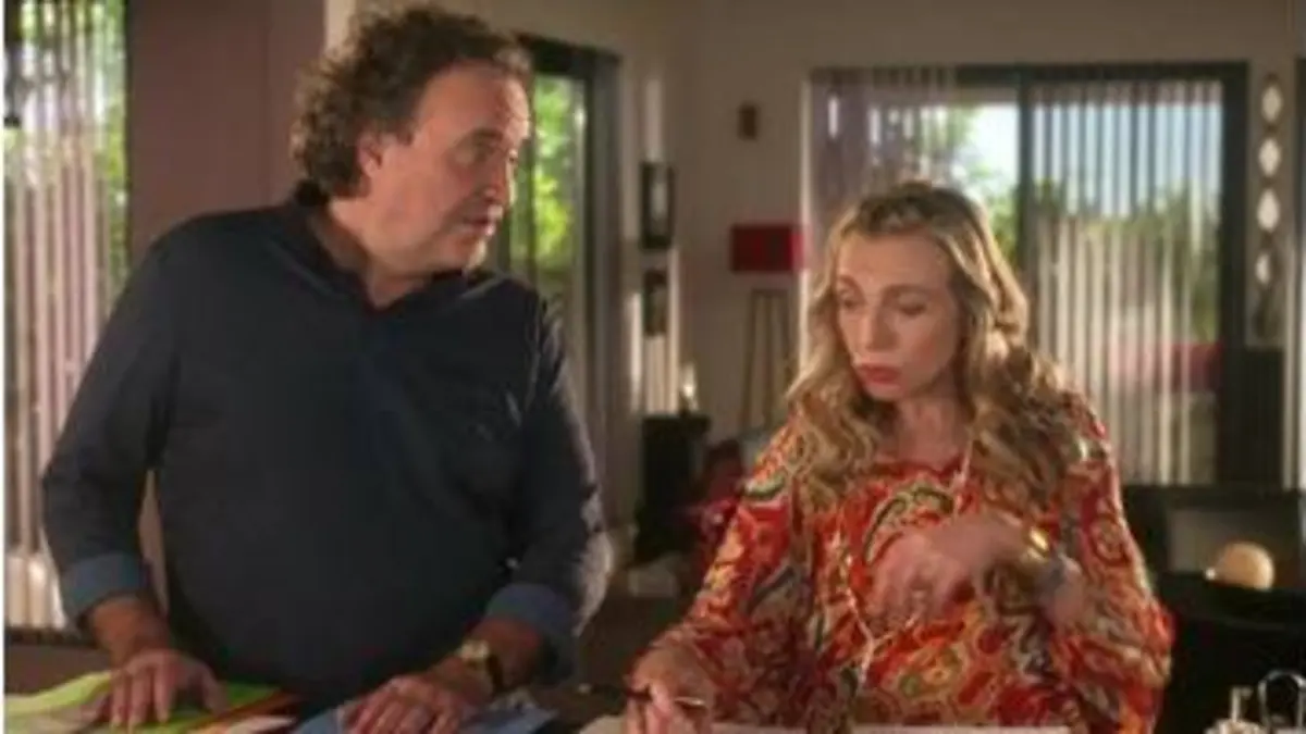 replay de Scènes de ménages : Episodes du 17 décembre à 20:30