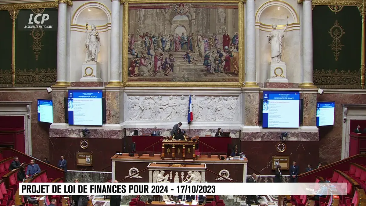 replay de Séance publique à l'Assemblée nationale - Budget 2024 : discussion générale en séance publique