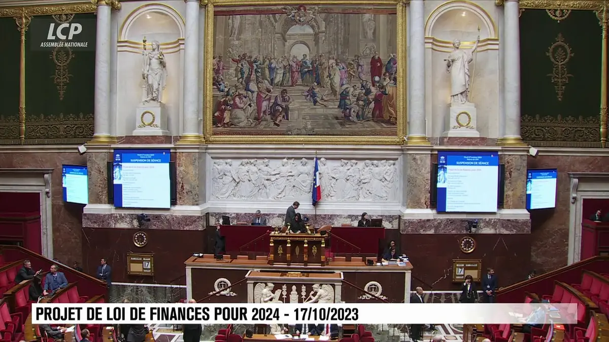 replay de Séance publique à l'Assemblée nationale - Budget 2024 : discussion générale en séance publique
