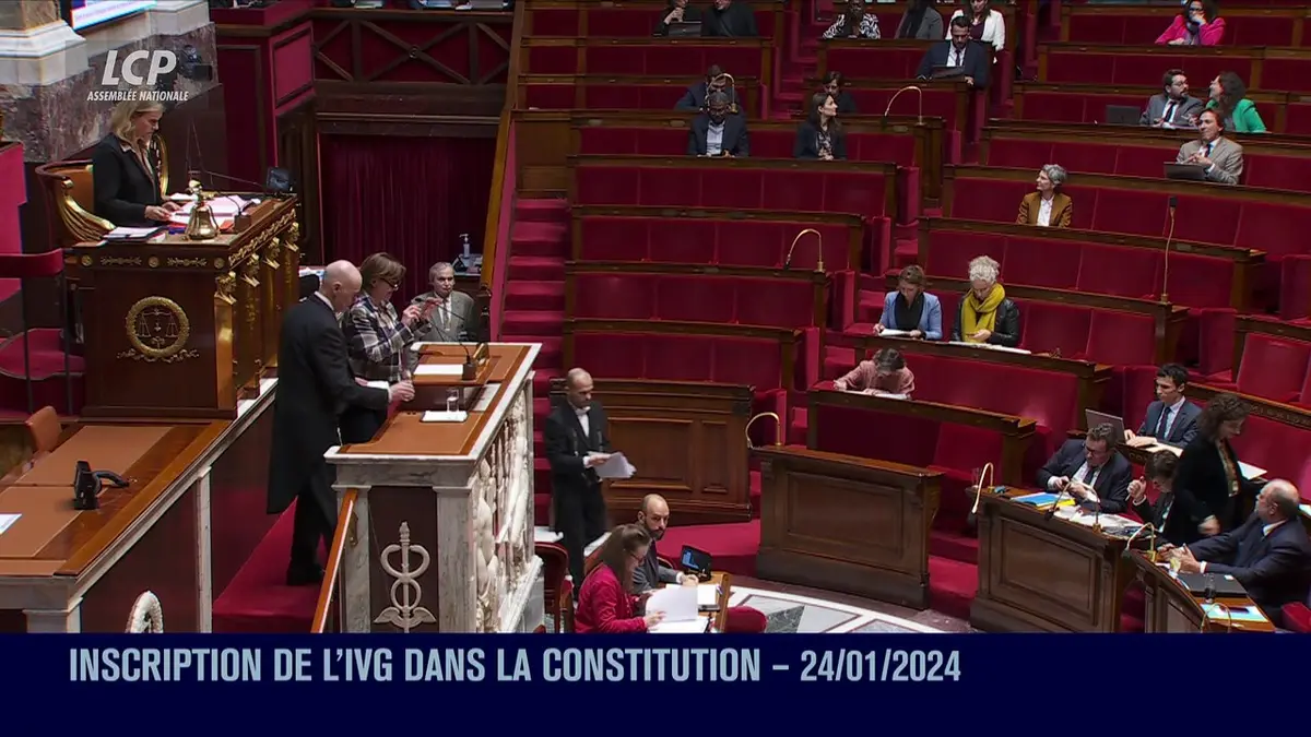 replay de Séance publique à l'Assemblée nationale - IVG : examen du projet de loi constitutionnel - 24/01/ 2024
