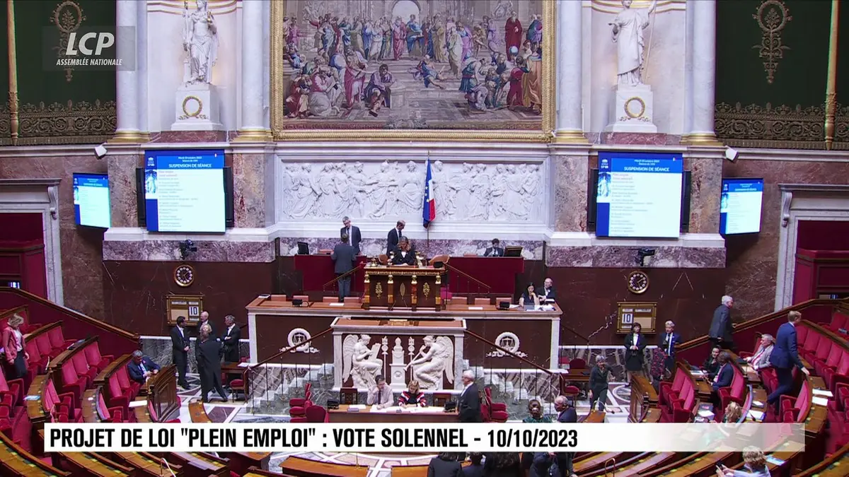 replay de Séance publique à l'Assemblée nationale - Projet de loi sur « plein emploi » : vote solennel