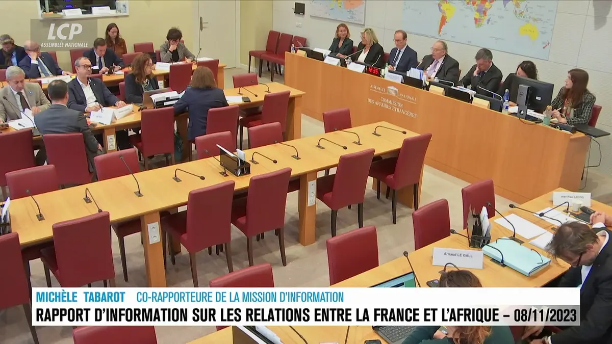 replay de Séance publique à l'Assemblée nationale - Relations entre la France et l'Afrique : examen d'un rapport d'information - 08/11/2023