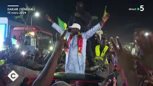 replay de Sénégal : le candidat antisystème crée la surprise - L’Édito - C à vous - 25/03/2024