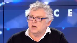 “Si Marine Le Pen fait ce que fait Mélenchon, elle serait en prison !” (Michel Onfray)