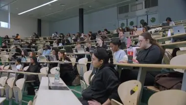 Sourds et université, s'unir pour étudier
