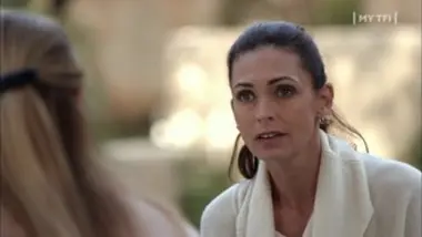 Sous le soleil de St Tropez - S01 E09 - Escorts