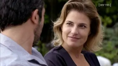 Sous le soleil de St Tropez - S02 E05 - Une affaire de robes