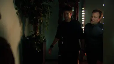 Stargate Atlantis : S4 E18 - Hybrides (1/2)