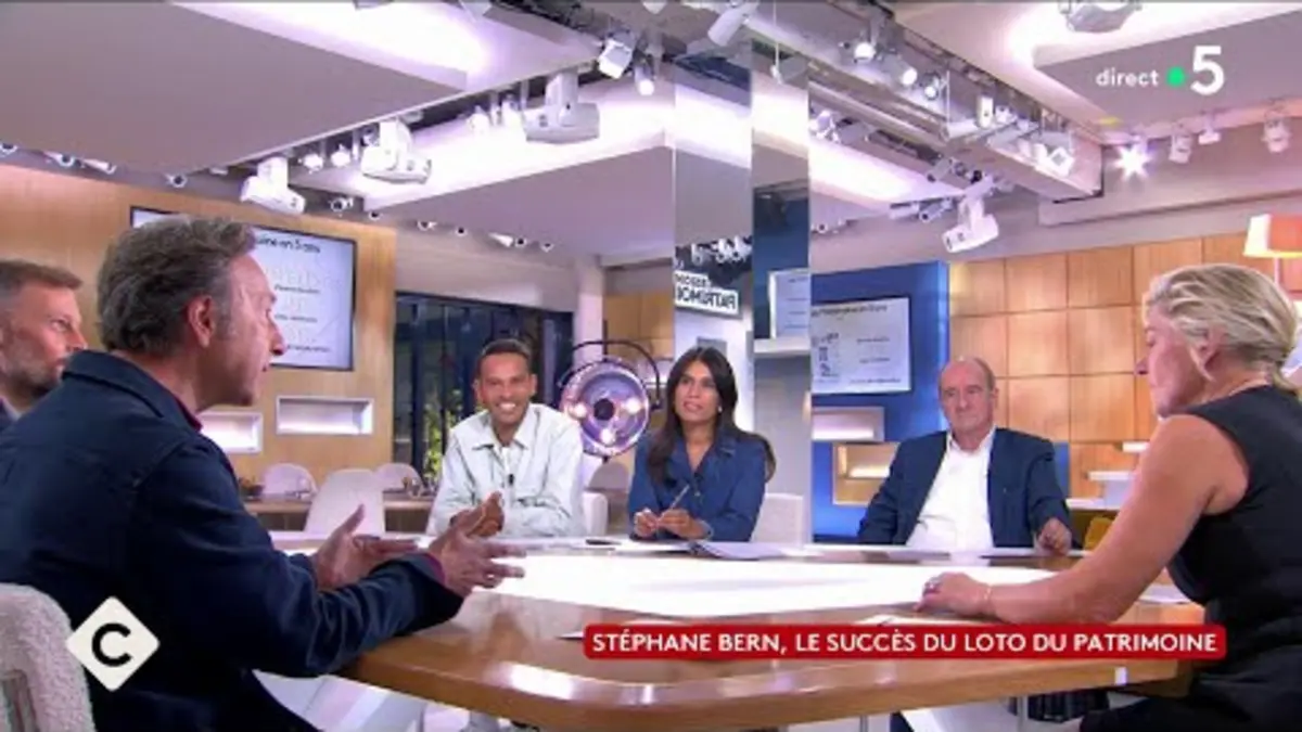 replay de Stéphane Bern : souvent imité, jamais égalé ? - C à vous - 16/09/2024