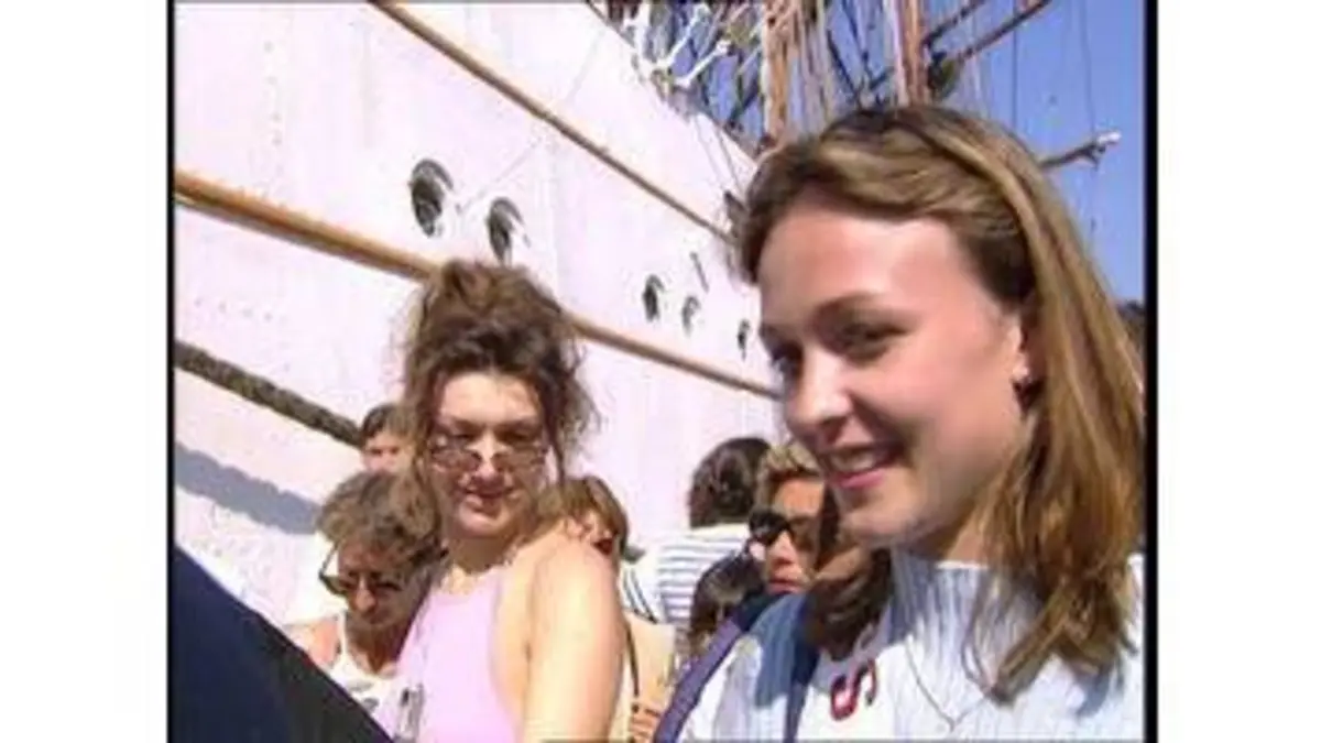 replay de STRIP TEASE - Avis de tempête