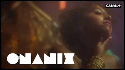 replay de Striptease sexy avec Swann Purple