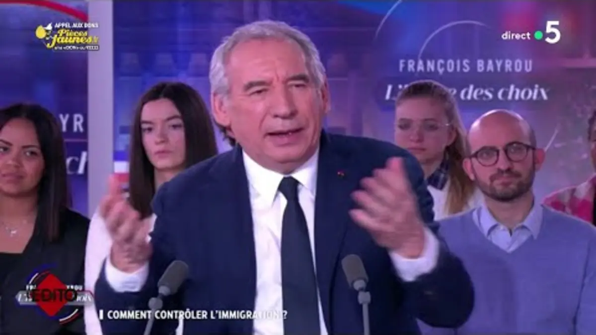 replay de “Submersion” migratoire : Bayrou provoque un tollé à gauche - L’édito de Patrick Cohen - C à vous