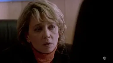 Sur le fil - S02 E01 - Voyeur