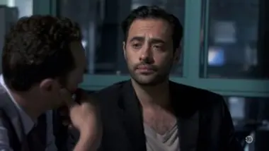 Sur le fil - S03 E01 - Opération Caïman