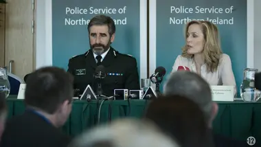 The fall : S1 E3 - Insolence et ivresse