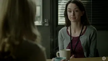 The fall : S2 E1 - Le droit chemin