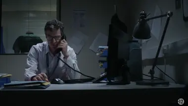 The fall : S3 E3 - Les portes de la lumière