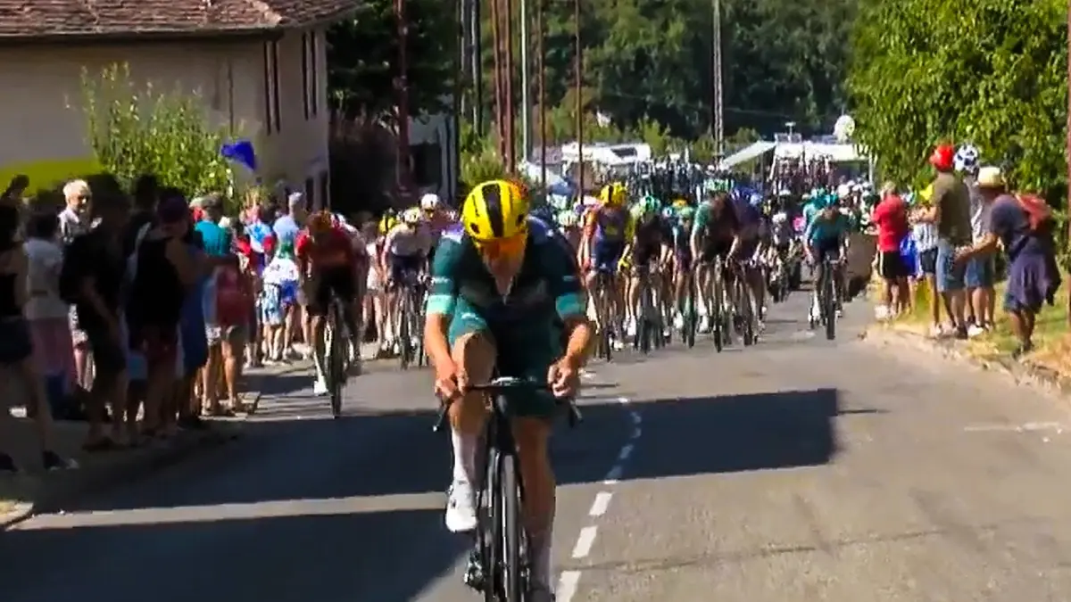 TOUR DE FRANCE 2026 - L'attaque ÉPOUSTOUFLANTE de…