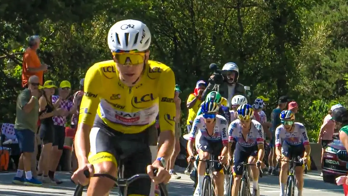 TOUR DE FRANCE 2026 - SEUL AU MONDE ! Tadej…