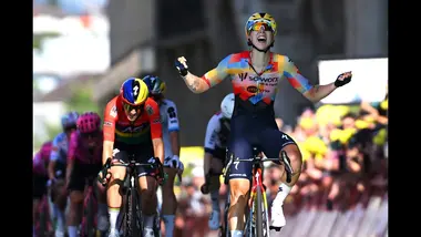 TOUR DE FRANCE FEMMES - Les favorites se sont jaugées et Wiebes en a profité : résumé de l'étape 1