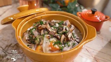Tous en cuisine : Blanquette de veau et Crumble de poires, macadamia