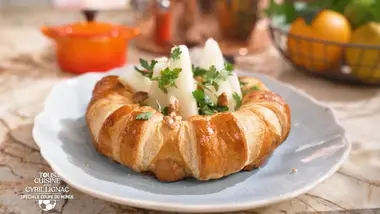 Tous en cuisine : Feuilleté coulant de fromage et Poulet mijoté aux oignons