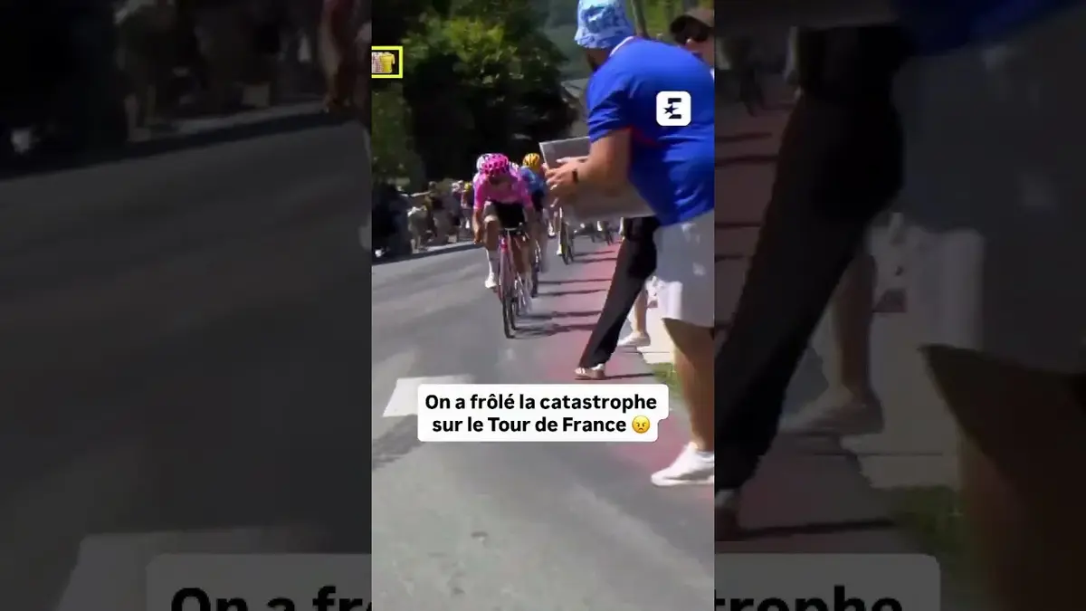 🤯🚴🏼‍♂️ Très beau réflexe de Richard Carapaz !…