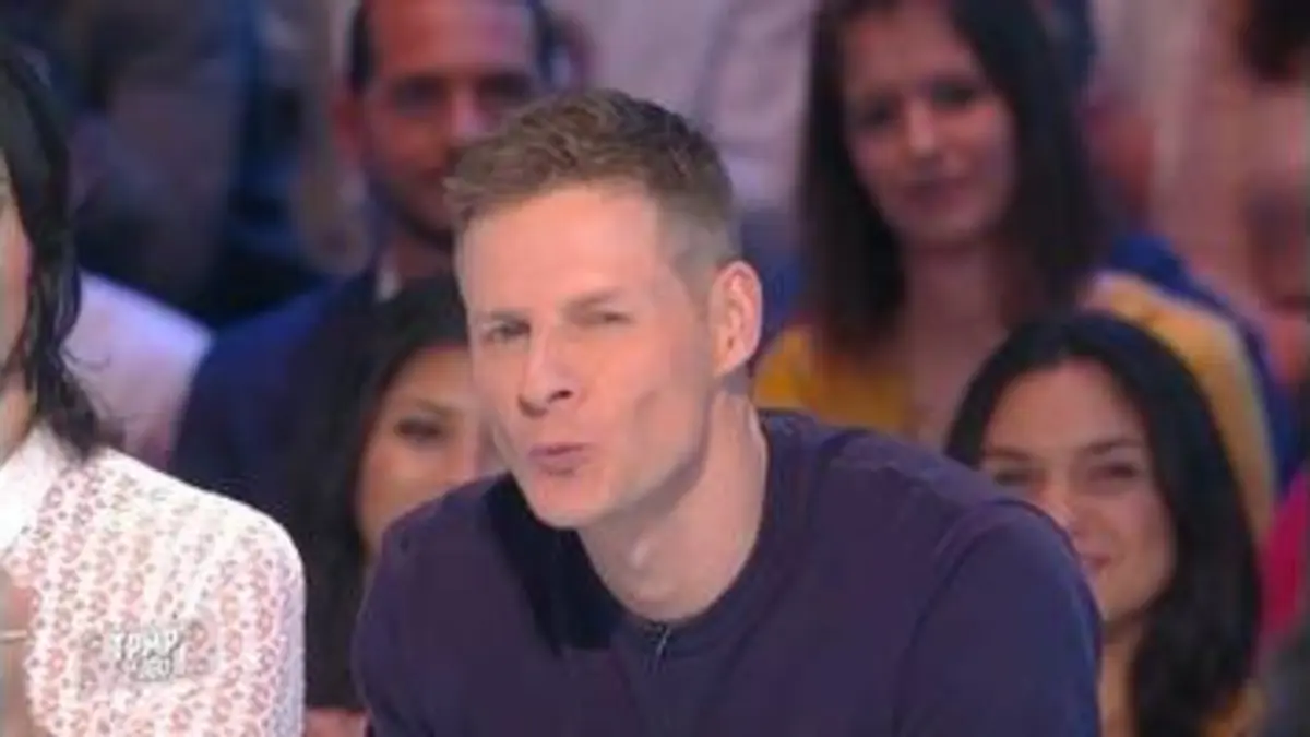 replay de Un chroniqueur quitte le plateau de TPMP