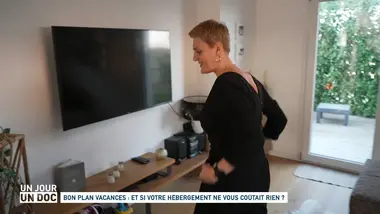 Un jour, un doc : Bon plan vacances : et si votre hébergement ne vous coûtait rien ?
