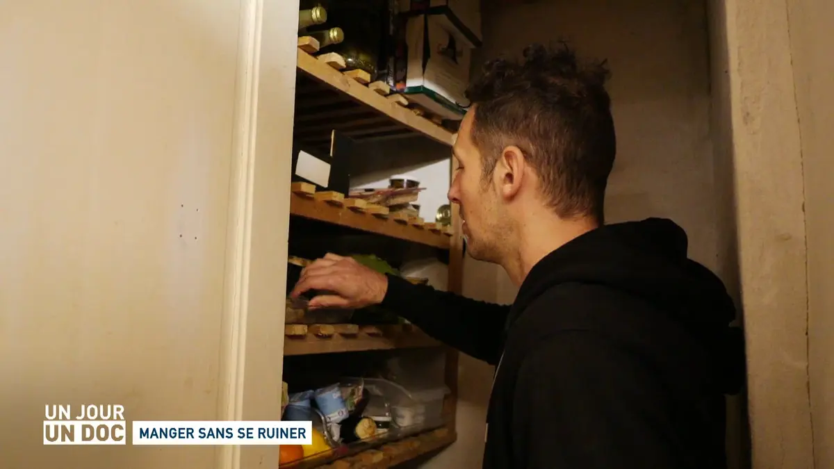 Un jour, un doc : Manger sans se ruiner