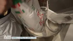 Un jour, un doc : Marseille, capitale du camion à pizza
