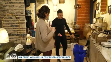 Un jour, un doc : Mini prix et maxi choix : la folie des braderies d'hiver