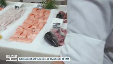 Un jour, un doc : Supermarché des vacances : le grand rush de l'été (2/2)