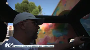 Un jour, un doc : Vacances en Espagne, les Français en sont fous !