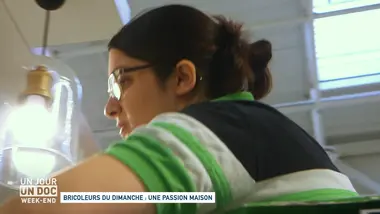 Un jour, un doc week-end : Bricoleurs du dimanche : une passion maison (1/2)